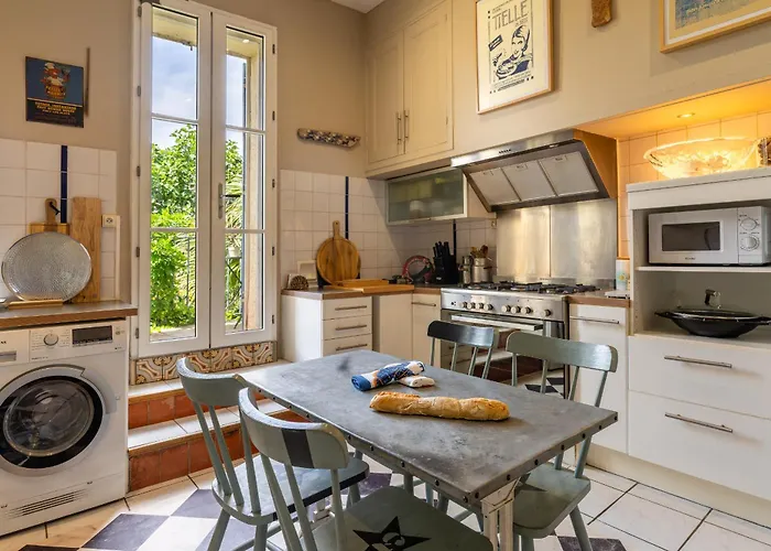 Flora - Maison De Maitre - Patio Et Piscine Privee Saint-Thibéry